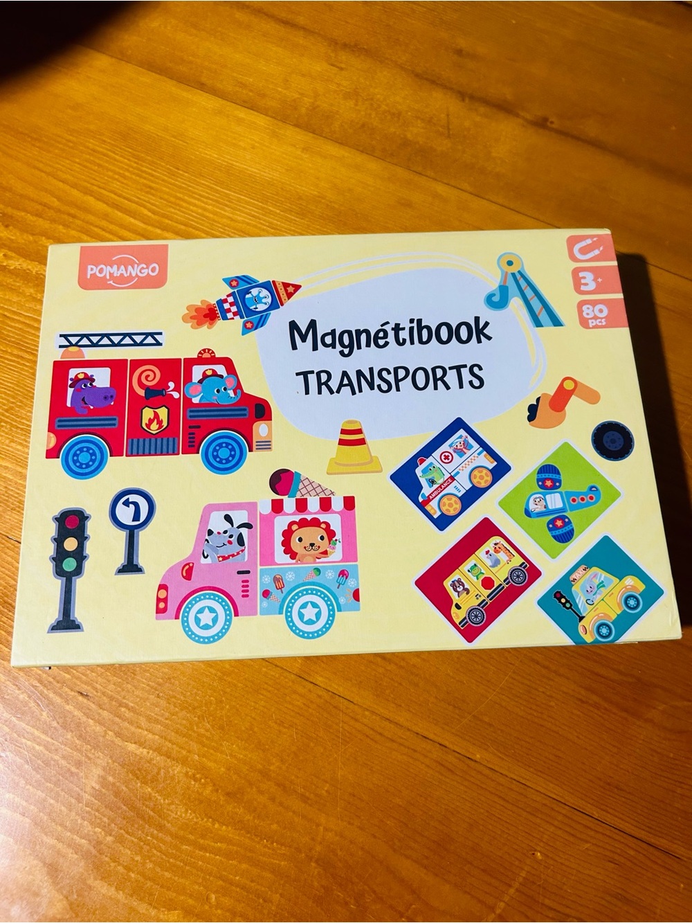 Mango Magnétibook Transports - Yellow Magnetic Vehicle Playset